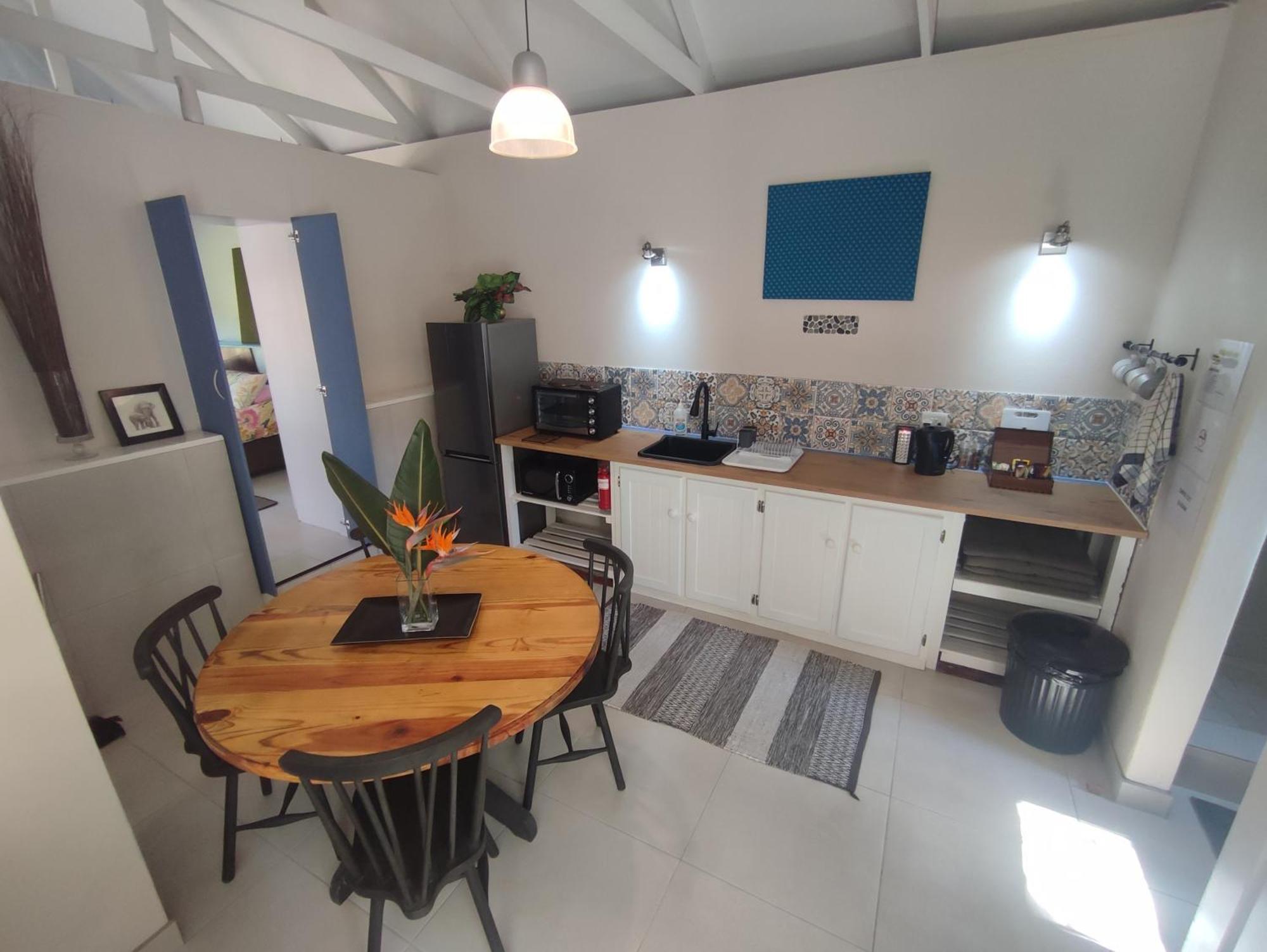 Paradise In The City - Cottage One Порт-Элизабет Экстерьер фото
